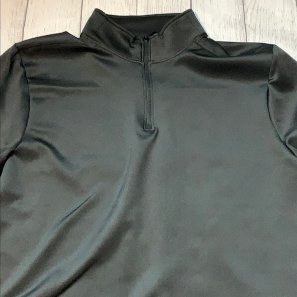 Layer 8 long sleeve light pullover Size XXL